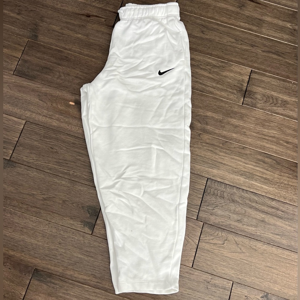Nike Cropped Sweatpants
